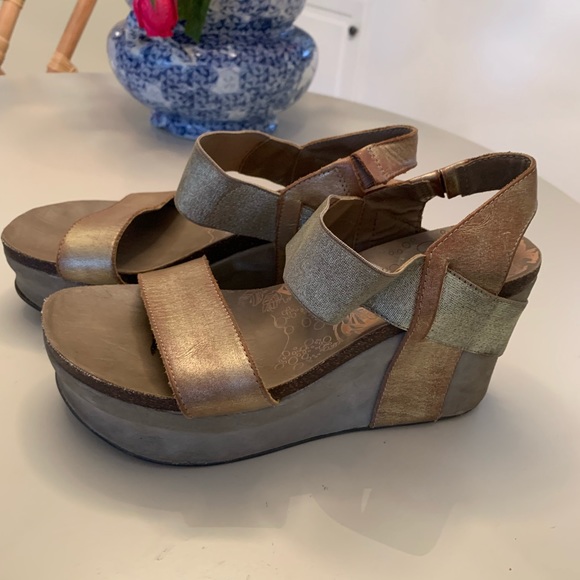 Women’s OTBT’s - Picture 1 of 3